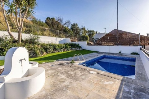 Сasa de 7 dormitorios en venta en Esplugues de Llobregat, Barcelona, Cataluña, Spain № 8142 - foto 11