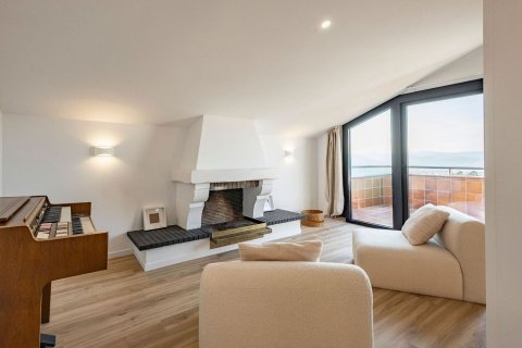 Сasa de 7 dormitorios en venta en Esplugues de Llobregat, Barcelona, Cataluña, Spain № 8142 - foto 18