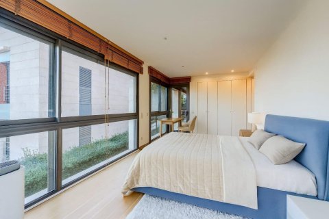 Сasa de 5 dormitorios en venta en Esplugues de Llobregat, Barcelona, Cataluña, Spain № 8143 - foto 20
