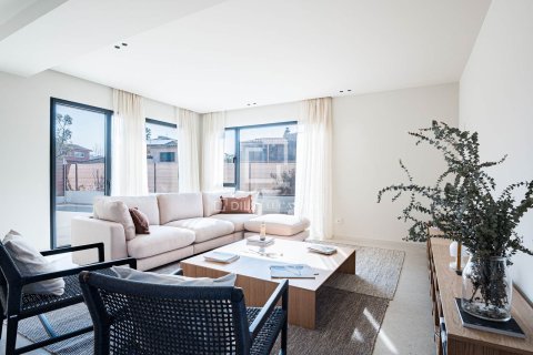 Villa de 6 dormitorios en venta en Sant Cugat del Vallès, Barcelona, Cataluña, Spain № 4330 - foto 8