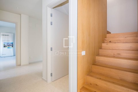 Villa de 6 dormitorios en venta en Sant Cugat del Vallès, Barcelona, Cataluña, Spain № 4330 - foto 16