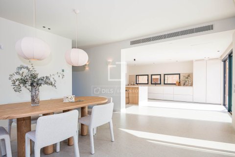 Villa de 6 dormitorios en venta en Sant Cugat del Vallès, Barcelona, Cataluña, Spain № 4330 - foto 10