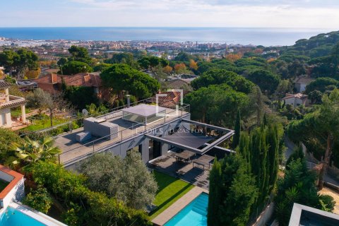 Villa de 4 dormitorios en venta en Premia De Dalt, Barcelona, Cataluña, Spain № 4329 - foto 22