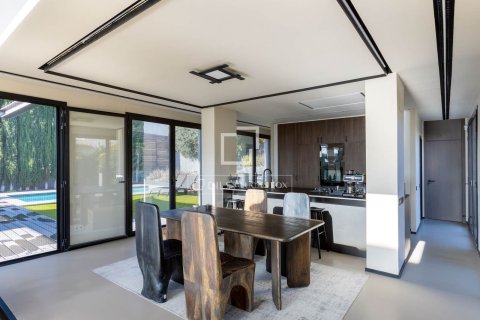 Villa de 4 dormitorios en venta en Premia De Dalt, Barcelona, Cataluña, Spain № 4329 - foto 9