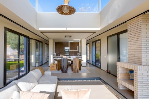 Villa de 4 dormitorios en venta en Premia De Dalt, Barcelona, Cataluña, Spain № 4329 - foto 6