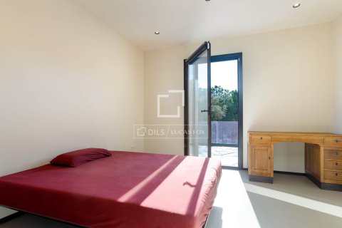 Villa de 4 dormitorios en venta en Premia De Dalt, Barcelona, Cataluña, Spain № 4329 - foto 24
