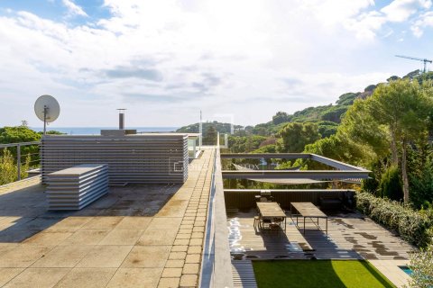 Villa de 4 dormitorios en venta en Premia De Dalt, Barcelona, Cataluña, Spain № 4329 - foto 28