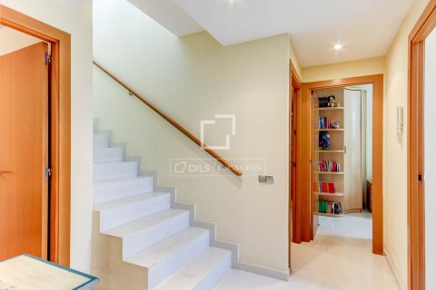 Apartamento de 5 dormitorios en venta en Sitges, Barcelona, Cataluña, Spain № 4333 - foto 12