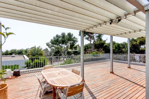 Apartamento de 5 dormitorios en venta en Sitges, Barcelona, Cataluña, Spain № 4333 - foto 3