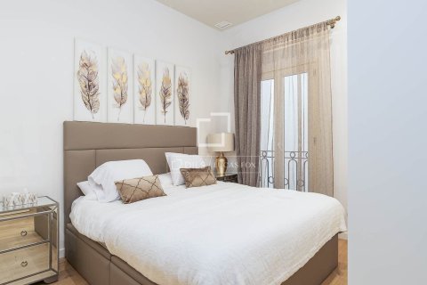 Apartamento de 4 dormitorios en venta en Barcelona, Cataluña, Spain № 6398 - foto 29