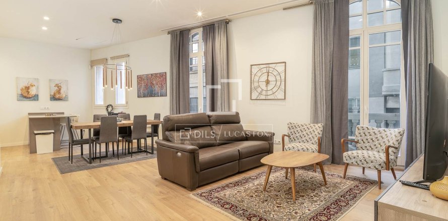 Apartamento de 4 dormitorios en venta en Barcelona, Cataluña, Spain № 6398