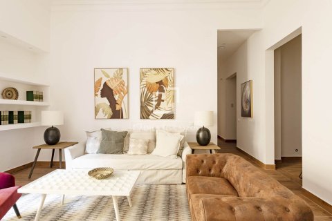 Купить квартиру в Барселона, Испания с 2 спальни, 105м², № 6402 - фото 2
