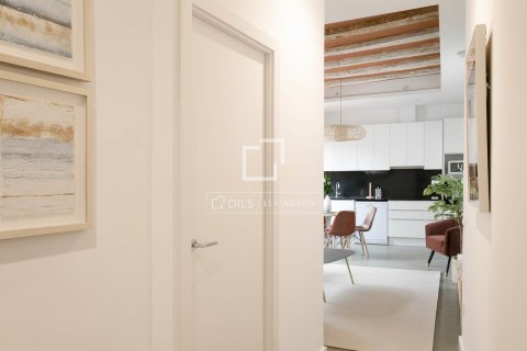 2 bedrooms apartment for sale in Barcelona, Catalonia, Spain № 6399 - photo 11
