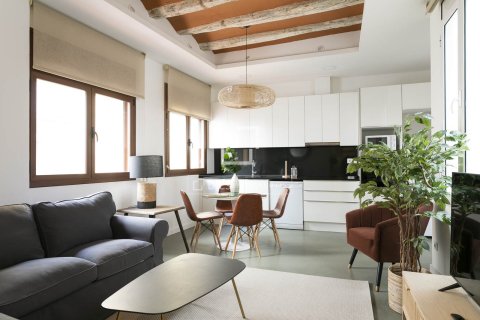 2 bedrooms apartment for sale in Barcelona, Catalonia, Spain № 6399 - photo 2