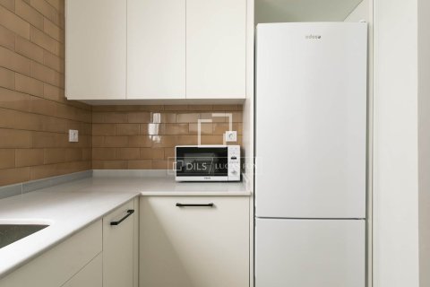 Apartamento de 3 dormitorios en venta en Barcelona, Cataluña, Spain № 6401 - foto 16