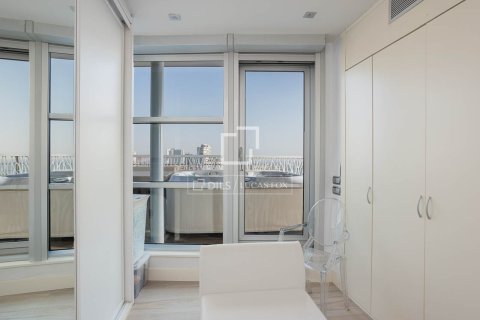 Ático de 3 dormitorios en venta en Barcelona, Cataluña, Spain № 3936 - foto 22