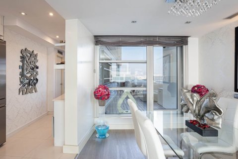 Ático de 3 dormitorios en venta en Barcelona, Cataluña, Spain № 3936 - foto 11