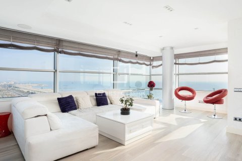Ático de 3 dormitorios en venta en Barcelona, Cataluña, Spain № 3936 - foto 2