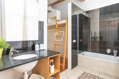 Apartamento de 2 dormitorios en venta en Barcelona, Cataluña, Spain № 3940 - foto 27