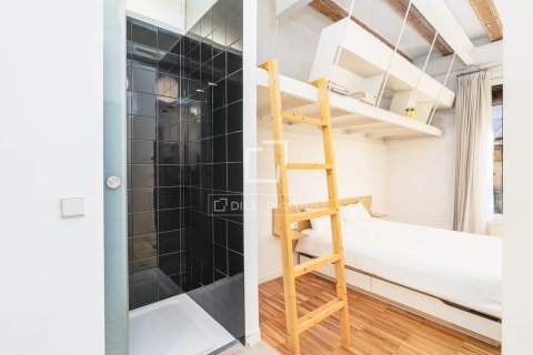 Apartamento de 2 dormitorios en venta en Barcelona, Cataluña, Spain № 3940 - foto 9