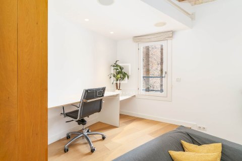 Apartamento de 1 dormitorio en venta en Barcelona, Cataluña, Spain № 3939 - foto 20