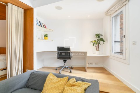 Apartamento de 1 dormitorio en venta en Barcelona, Cataluña, Spain № 3939 - foto 11