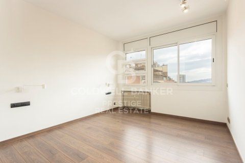 Ático de 4 dormitorios en venta en Barcelona, Cataluña, Spain № 5531 - foto 23