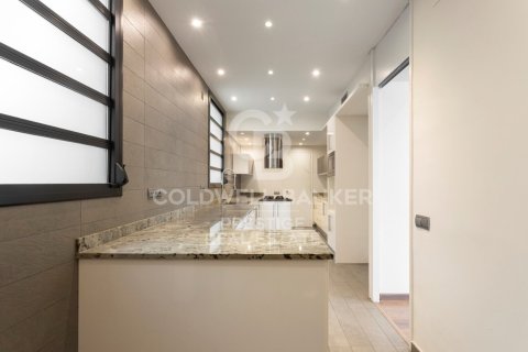 Ático de 4 dormitorios en venta en Barcelona, Cataluña, Spain № 5531 - foto 15