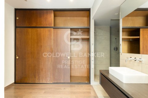 Ático de 4 dormitorios en venta en Barcelona, Cataluña, Spain № 5531 - foto 25