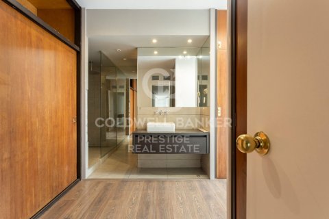 Ático de 4 dormitorios en venta en Barcelona, Cataluña, Spain № 5531 - foto 19