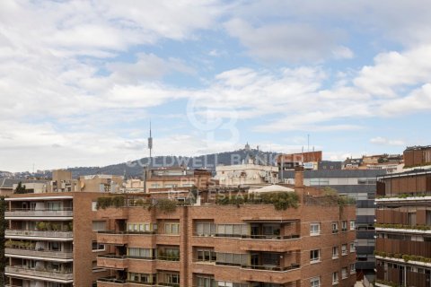 Ático de 4 dormitorios en venta en Barcelona, Cataluña, Spain № 5531 - foto 3