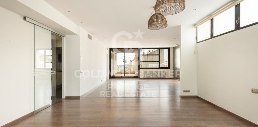 Ático de 4 dormitorios en venta en Barcelona, Cataluña, Spain № 5531