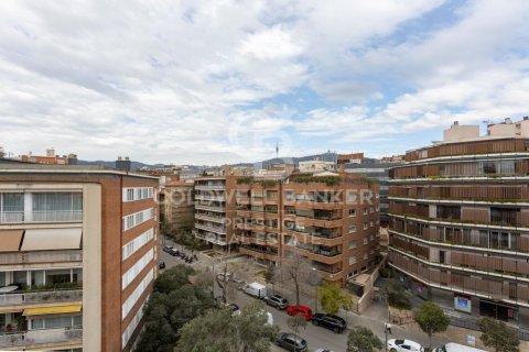Ático de 4 dormitorios en venta en Barcelona, Cataluña, Spain № 5531 - foto 5