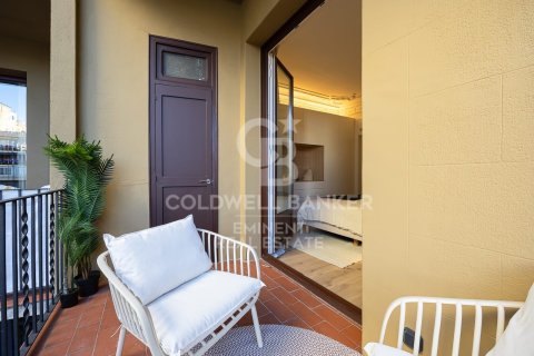 Apartamento de 4 dormitorios en venta en Barcelona, Cataluña, Spain № 5525 - foto 20