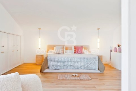 Сasa de 7 dormitorios en venta en Esplugues de Llobregat, Barcelona, Cataluña, Spain № 5526 - foto 16