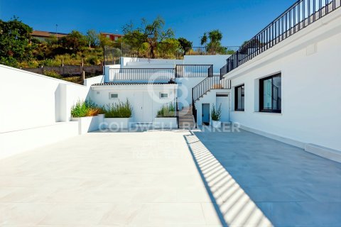 Сasa de 7 dormitorios en venta en Esplugues de Llobregat, Barcelona, Cataluña, Spain № 5526 - foto 7