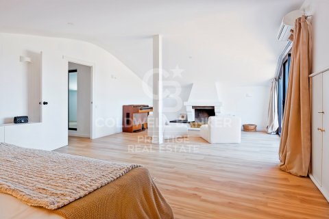 Сasa de 7 dormitorios en venta en Esplugues de Llobregat, Barcelona, Cataluña, Spain № 5526 - foto 20