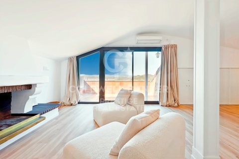 Сasa de 7 dormitorios en venta en Esplugues de Llobregat, Barcelona, Cataluña, Spain № 5526 - foto 22