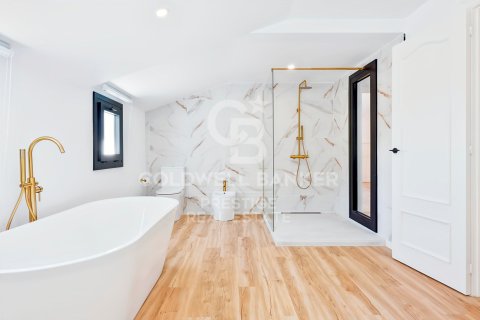 Сasa de 7 dormitorios en venta en Esplugues de Llobregat, Barcelona, Cataluña, Spain № 5526 - foto 14