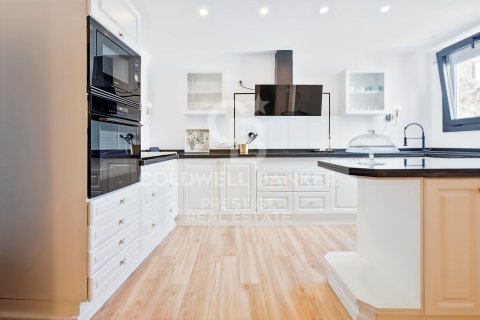 Сasa de 7 dormitorios en venta en Esplugues de Llobregat, Barcelona, Cataluña, Spain № 5526 - foto 25