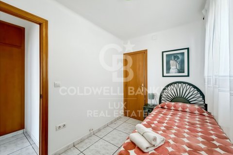 Propiedad comercial de 1053 m² en venta en Llanca, Gerona, Cataluña, Spain № 5582 - foto 12