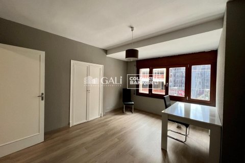 Купить квартиру в Андорра, Испания с 4 спальни, 127м², № 5585 - фото 3