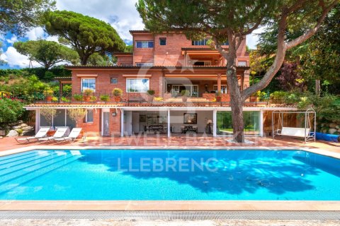 Сasa de 6 dormitorios en venta en Barcelona, Cataluña, Spain № 5584 - foto 3