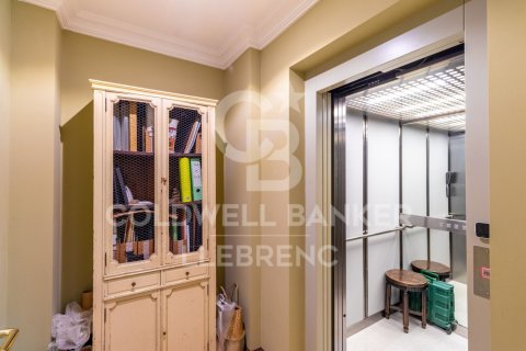 Сasa de 6 dormitorios en venta en Barcelona, Cataluña, Spain № 5584 - foto 20