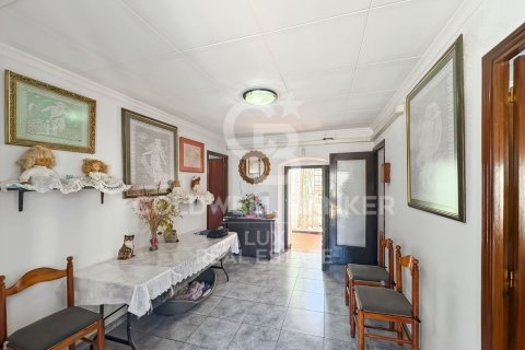 Сasa de 2 dormitorios en venta en Palau-saverdera, Gerona, Cataluña, Spain № 5587 - foto 3