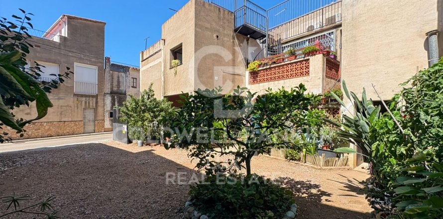 Сasa de 2 dormitorios en venta en Palau-saverdera, Gerona, Cataluña, Spain № 5587