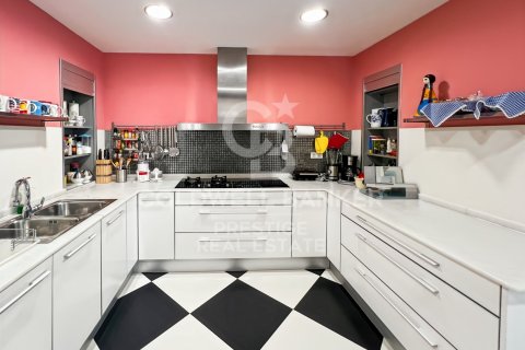 Apartamento de 4 dormitorios en venta en Barcelona, Cataluña, Spain № 5586 - foto 9