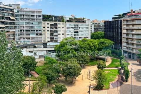 Apartamento de 4 dormitorios en venta en Barcelona, Cataluña, Spain № 5586 - foto 6