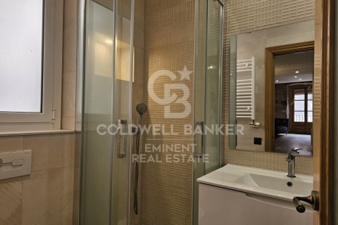 Apartamento de 2 dormitorios en venta en Barcelona, Cataluña, Spain № 5581 - foto 8