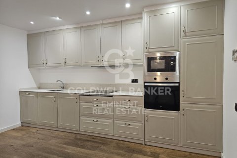 Apartamento de 2 dormitorios en venta en Barcelona, Cataluña, Spain № 5581 - foto 6